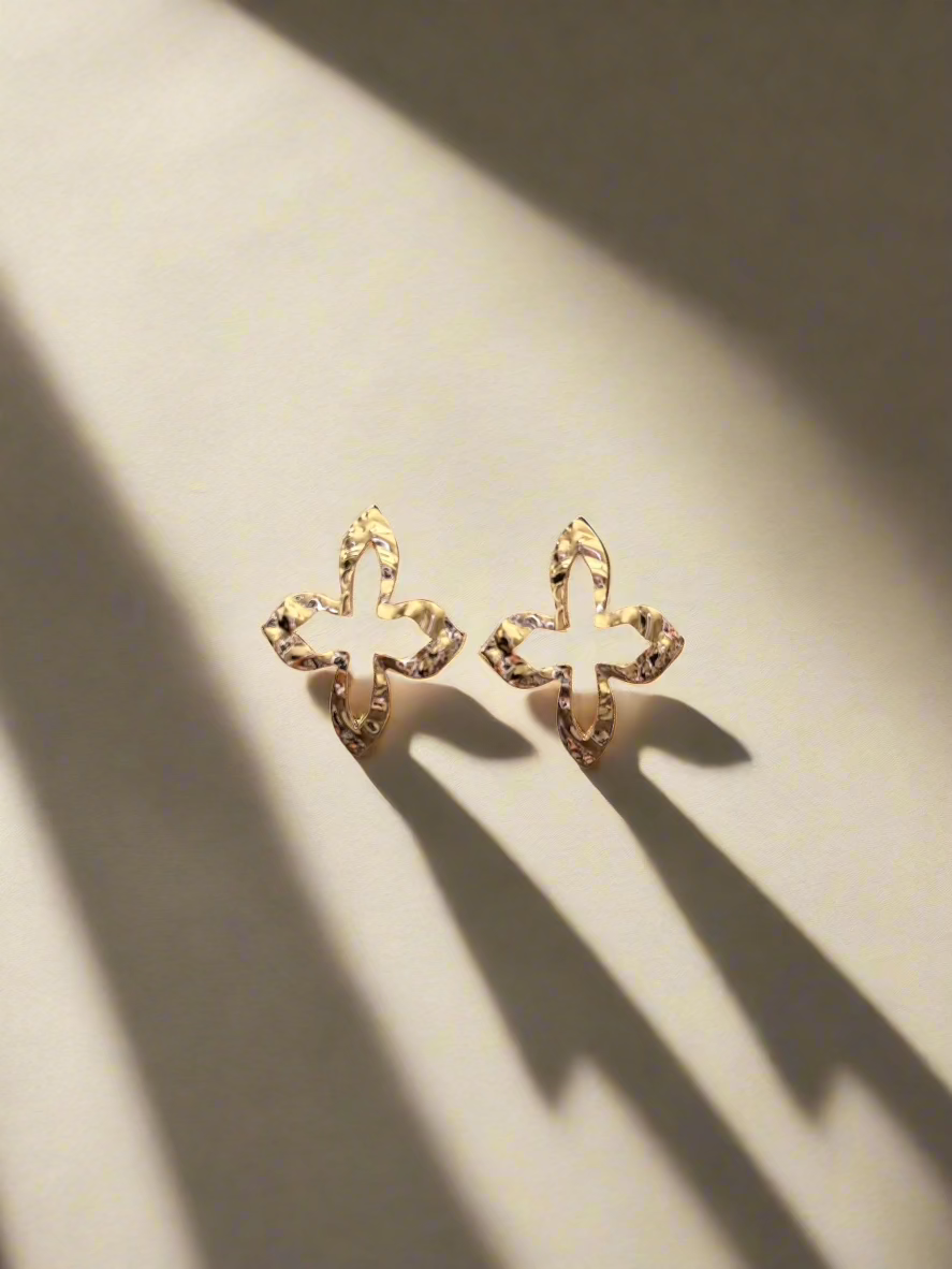 Hammered Gold Clover Earrings